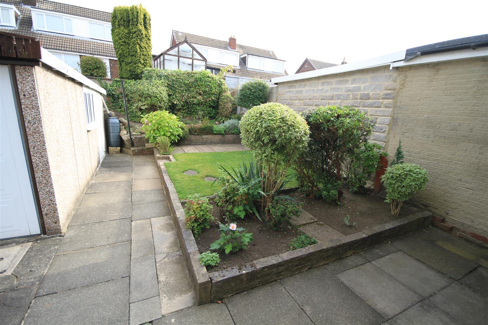 Sunningdale, Fairweather Green BD8 Sugdens Estate Agent